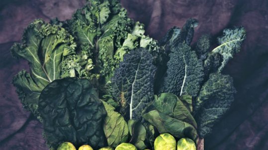 Oestrogeendominantie bestrijden door eten van groene groenten